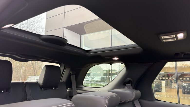 Land Rover Discovery 3.0 D350 Dynamic HSE 5dr Auto Diesel Station Wagon